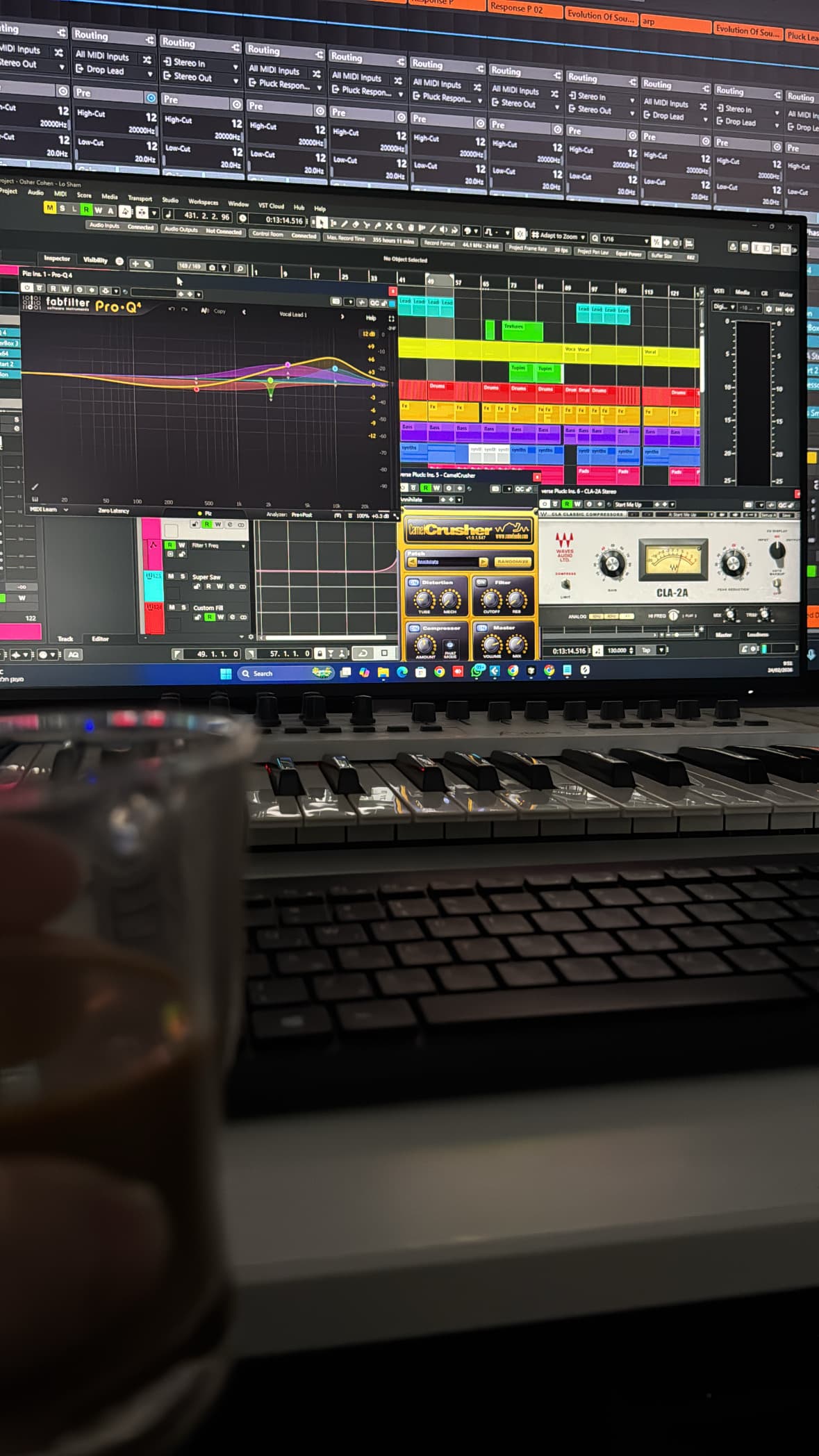 סטודיו: ציוד וייבים